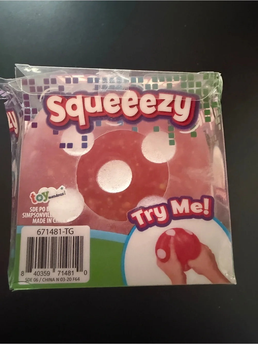 New Squeeezy Jumbo Squishy Red Dice Toymendous XL Squeeze Toy 3+ Tactile Squish